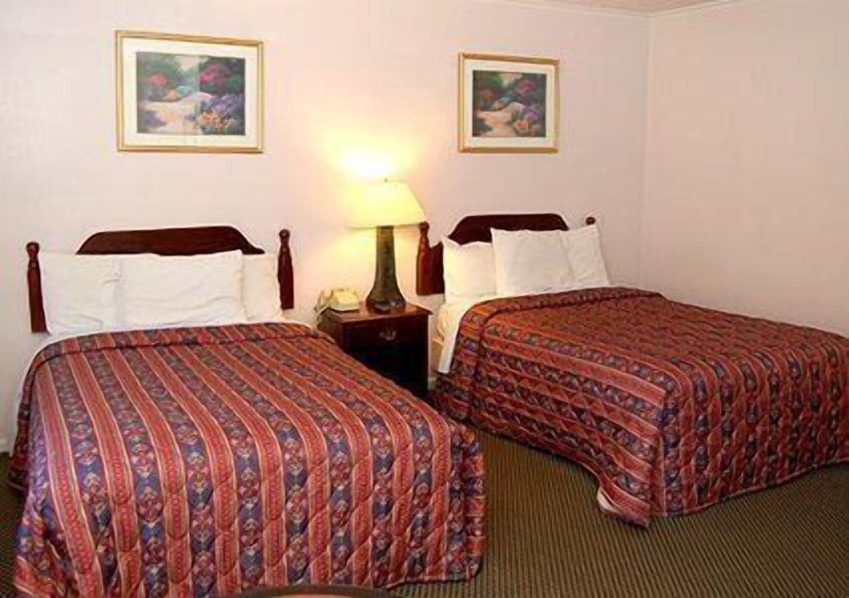 Kingston Motel Номер фото