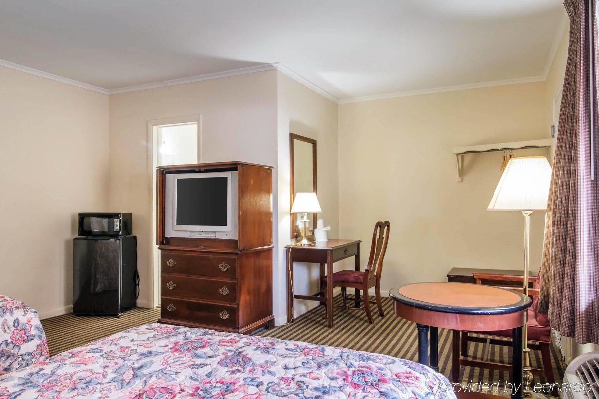 Kingston Motel Экстерьер фото