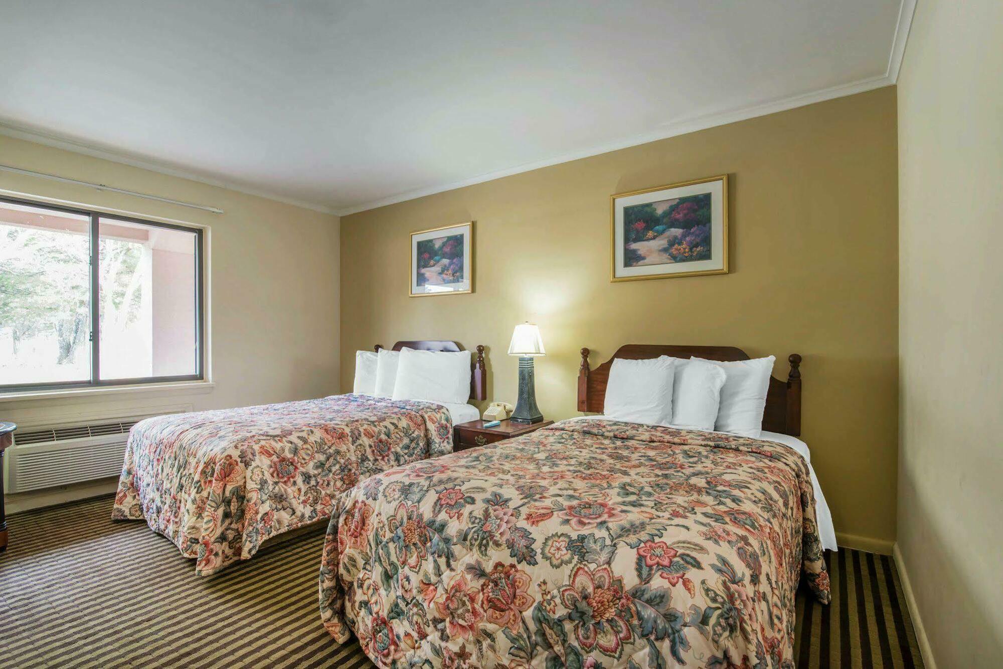 Kingston Motel Экстерьер фото